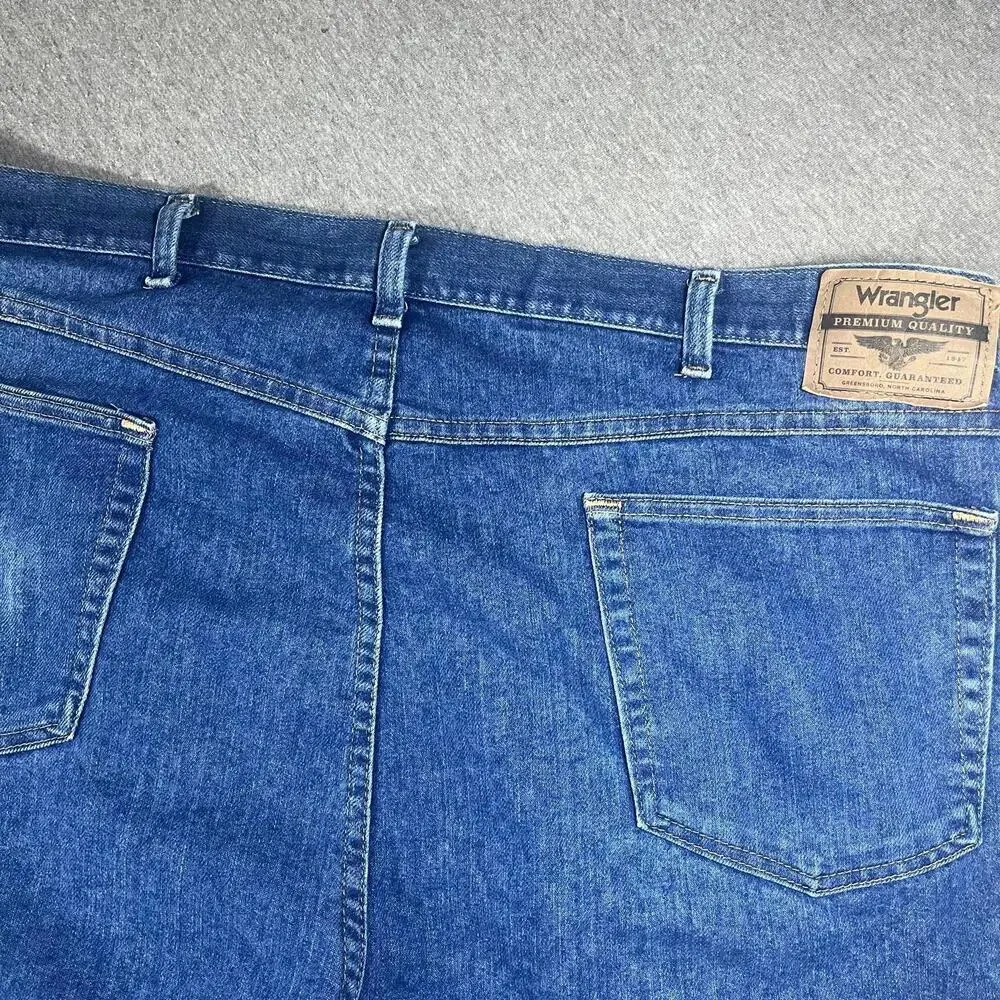 Wrangler 46 x 30 Blue Denim Jeans Regular Fit Men's Blue Denim Jeans Work pants